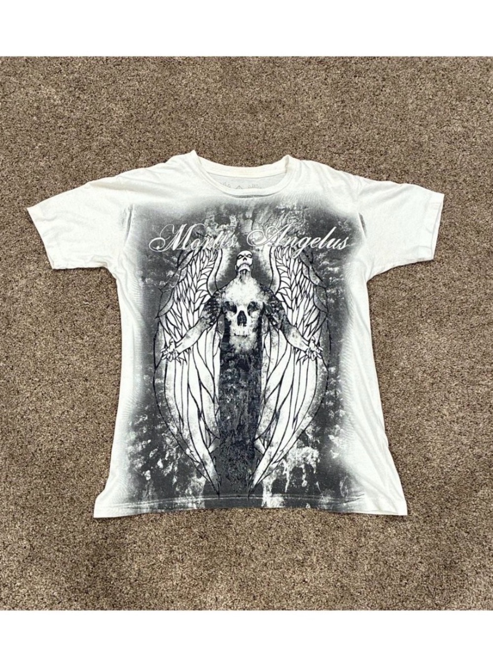 Men's White Short-Sleeve Graphic Tee with Angel Skull Print